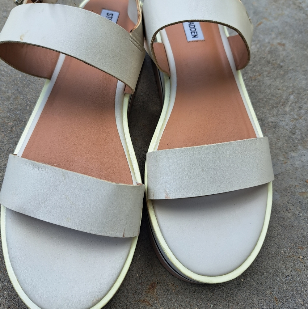 Steve Madden Adora  platforms  Sandals  Women Size 10M white